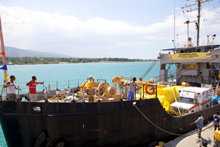 Scientology Frivillige prestenes «Lifeboat for Haiti».